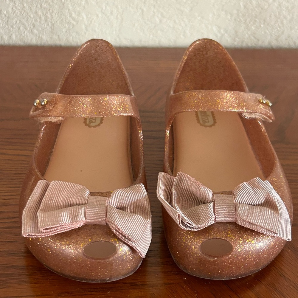 Mini Melissa, Size 10, Rose gold.